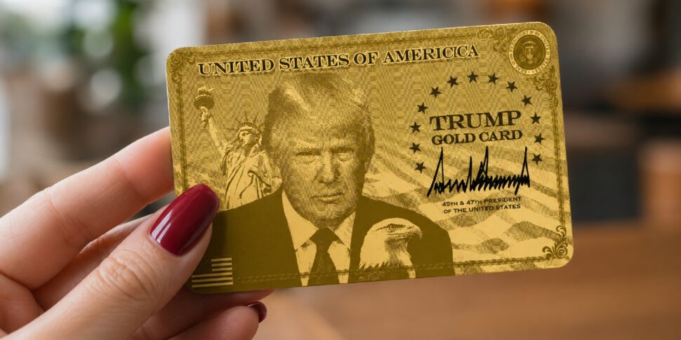 https://assets.gazzettadelsud.it/2026/04/Gold-Card-di-Trump-solo-un-visto-da-1-milione-di-dollari-venduto-da-dicembre-cosa-e-successo-970x485.jpg