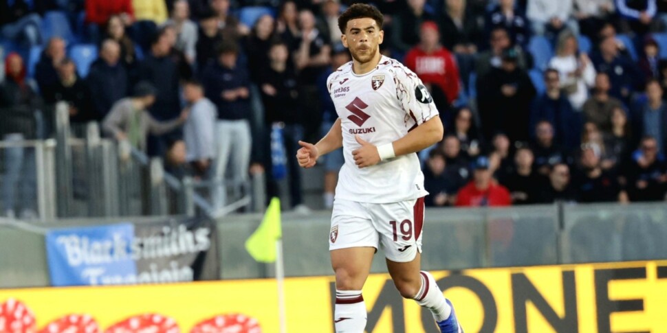 https://assets.gazzettadelsud.it/2026/04/Italy-soccer-Serie-A-Pisa-SC-vs-Cagliari-970x485-1775412132.jpg
