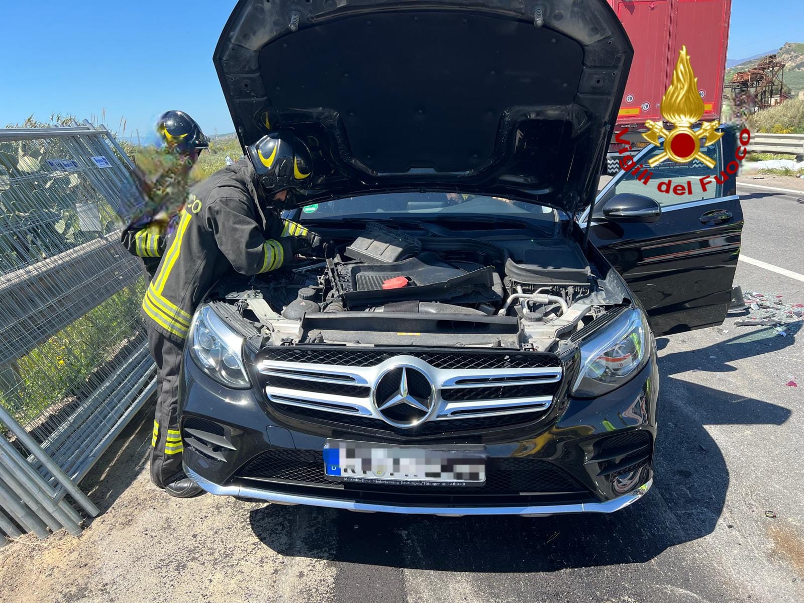 Gravissimo incidente sulla SS 106 a Steccato di Cutro: un morto e ...