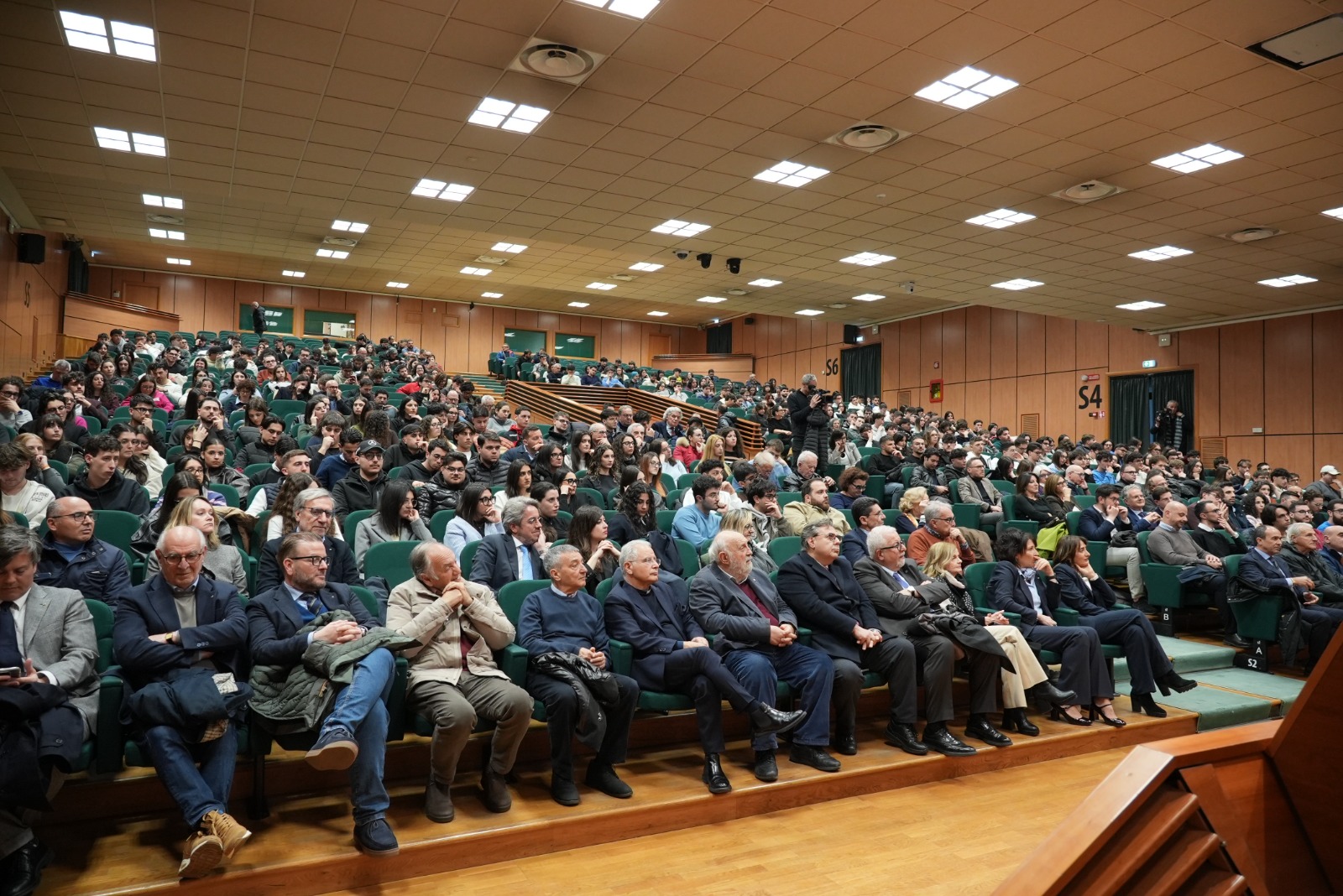 Economia e fisica, oltre 500 presenze agli eventi del Rotary Club Rende
