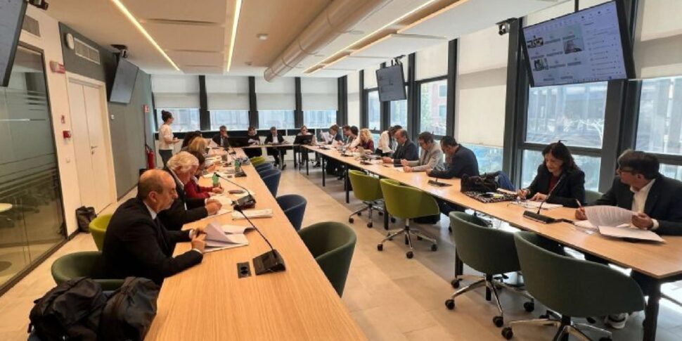 https://assets.gazzettadelsud.it/2026/05/ARAN-rinnovo-contrattuale-2022-2024-sottoscritto-dallAssociazione-nazionale-presidi-970x485.jpg