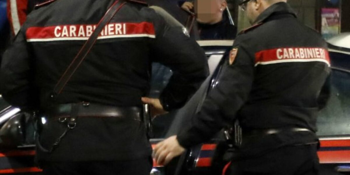 minaccia di uccidere i genitori con un coltello arrestato un ragazzo di 14 anni a roma da Gazzettadelsud.it minaccia di uccidere i genitori con un coltello arrestato un ragazzo di 14 anni a roma