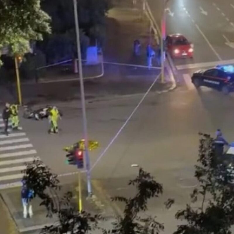 Scontro fra moto a Roma, morti due ragazzi di 22 anni - Gazzetta del Sud
