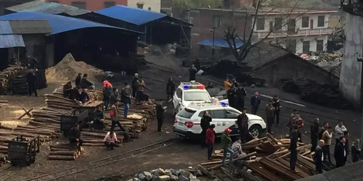 esplosione in una miniera di carbone in cina 82 morti nello shanxi da Feedpress.me esplosione in una miniera di carbone in cina 82 morti nello shanxi