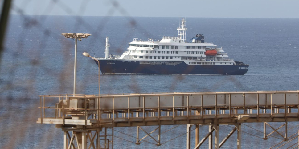 https://assets.gazzettadelsud.it/2026/05/hantavirus-la-nave-da-crociera-verso-le-canarie-meo-8220fondamentale-informare-senza-creare-allarme8221-2205948-970x485.jpg