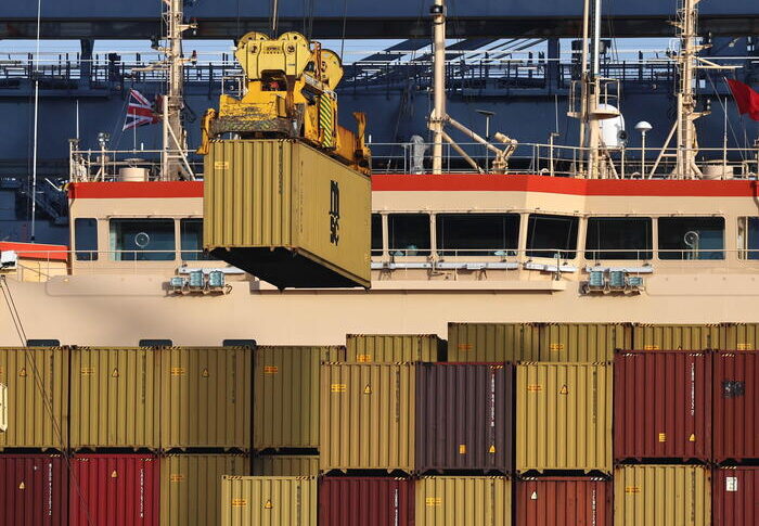https://assets.gazzettadelsud.it/2026/05/hormuz-navi-700x485.jpg