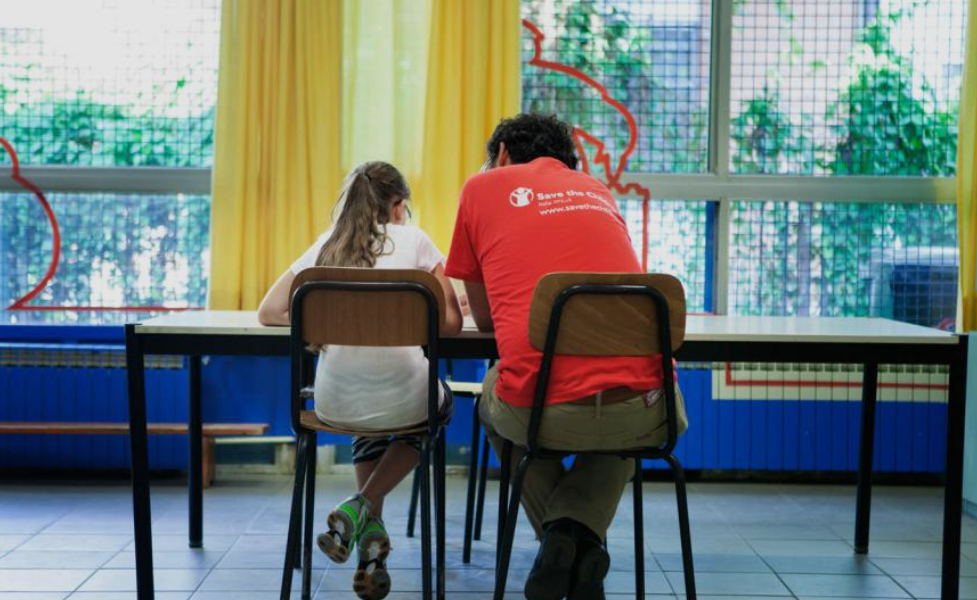 https://assets.gazzettadelsud.it/2026/05/save-the-children-977x600.png