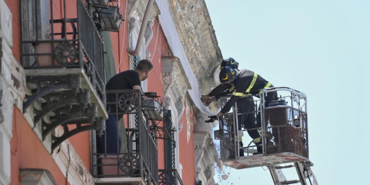 https://assets.gazzettadelsud.it/2026/05/terremoto-Bacoli-Campi-Flegrei-1200x600.jpg