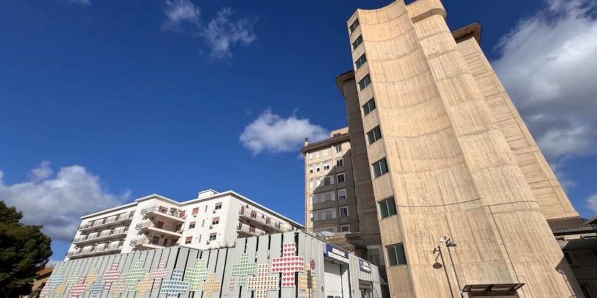 https://assets.gazzettadelsud.it/2026/05/villa-sofia-palermo-ospedale-1-970x485-1-1200x600.jpg
