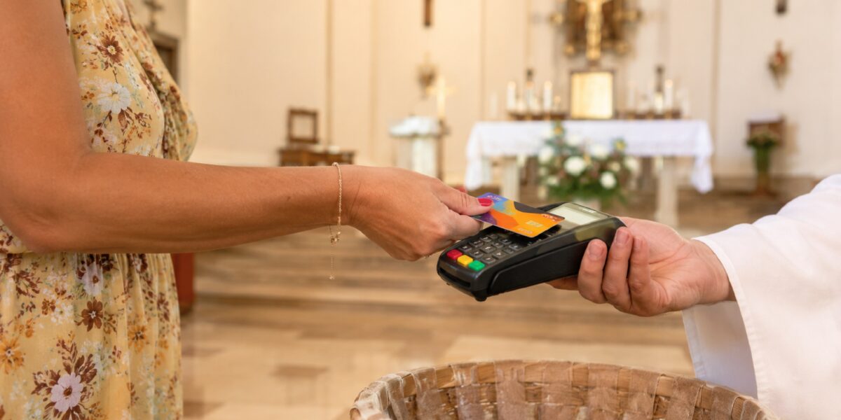 niente pi249 spiccioli a messa l offerta in chiesa si far224 con il pos da Feedpress.me niente pi249 spiccioli a messa l offerta in chiesa si far224 con il pos