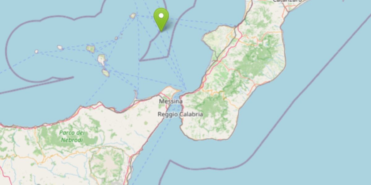 scossa di terremoto di magnitudo 47 nel tirreno tra calabria ed eolie ipocentro a oltre 200 km di profondit224 da Feedpress.me scossa di terremoto di magnitudo 47 nel tirreno tra calabria ed eolie ipocentro a oltre 200 km di profondit224