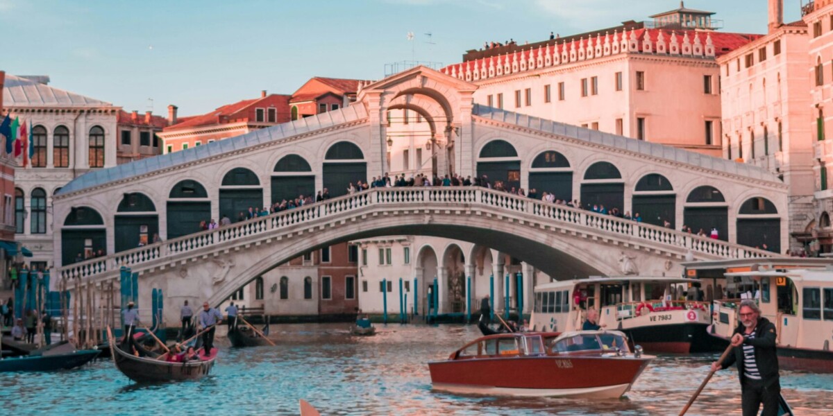 https://assets.gazzettadelsud.it/2026/06/Venezia-scaled-1200x600-1781970275.jpg