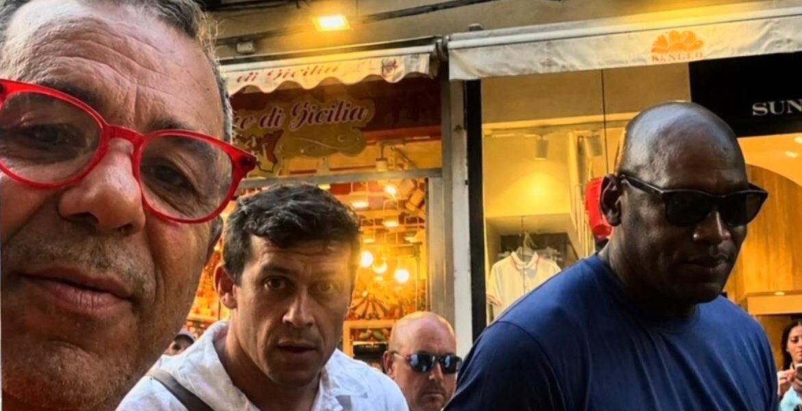 https://assets.gazzettadelsud.it/2026/06/michael-jordan-taormina-1171x600.jpg