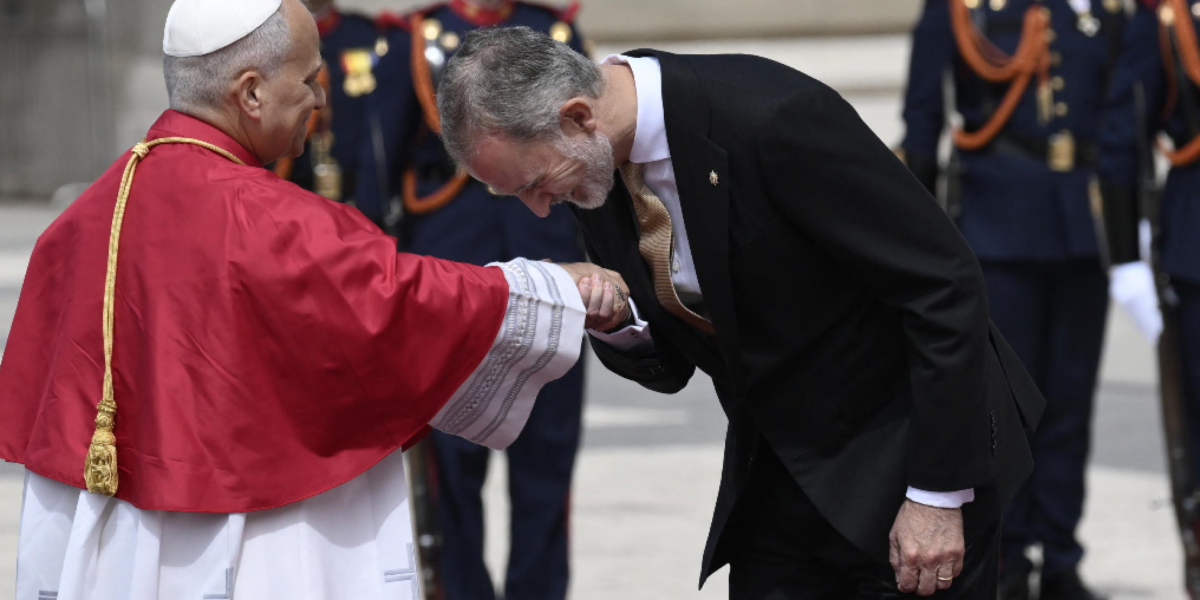 https://assets.gazzettadelsud.it/2026/06/papa-leone-1200x600.png