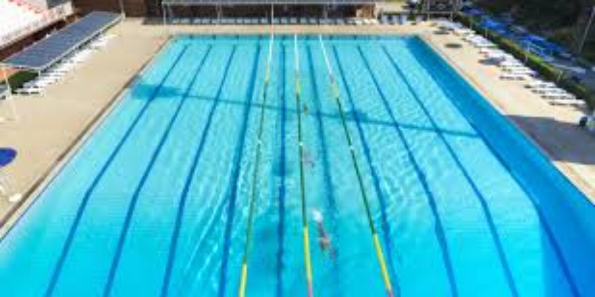 https://assets.gazzettadelsud.it/2026/06/piscina-cosenza-1200x600.jpg
