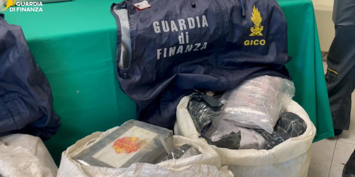 operazione abisso altri 6 arresti la procura di catania allarga il blitz sul traffico di droga tra sicilia e malta da Gazzettadelsud.it operazione abisso altri 6 arresti la procura di catania allarga il blitz sul traffico di droga tra sicilia e malta