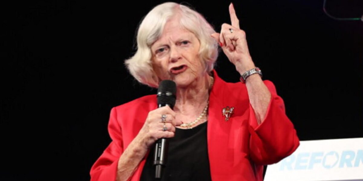 https://assets.gazzettadelsud.it/2026/07/Ann-Widdecombe-1200x600.jpg