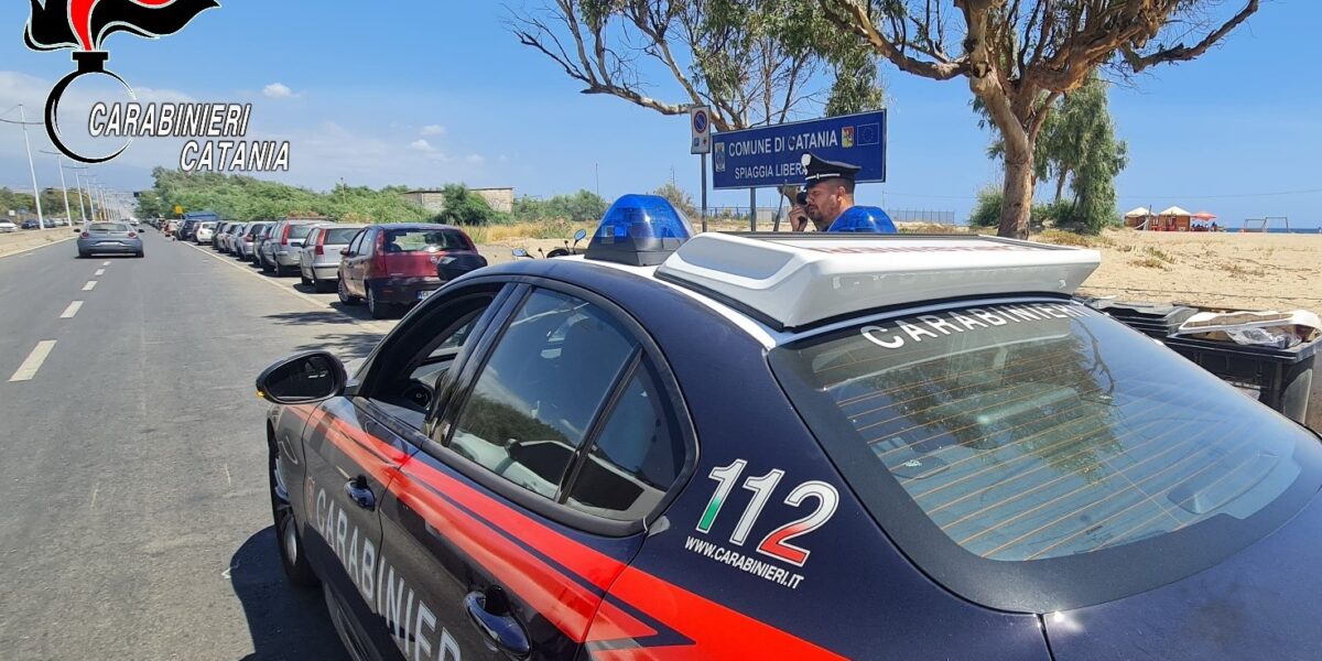 ladro in azione in casa scoperto dal proprietario a ramacca ferito a coltellate da Gazzettadelsud.it ladro in azione in casa scoperto dal proprietario a ramacca ferito a coltellate