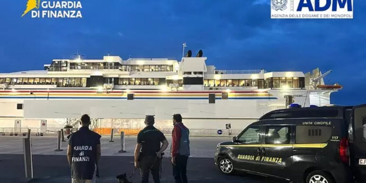 https://assets.gazzettadelsud.it/2026/07/Guardia-di-Finanza-nel-Porto-di-Pozzallo-1200x600.jpg