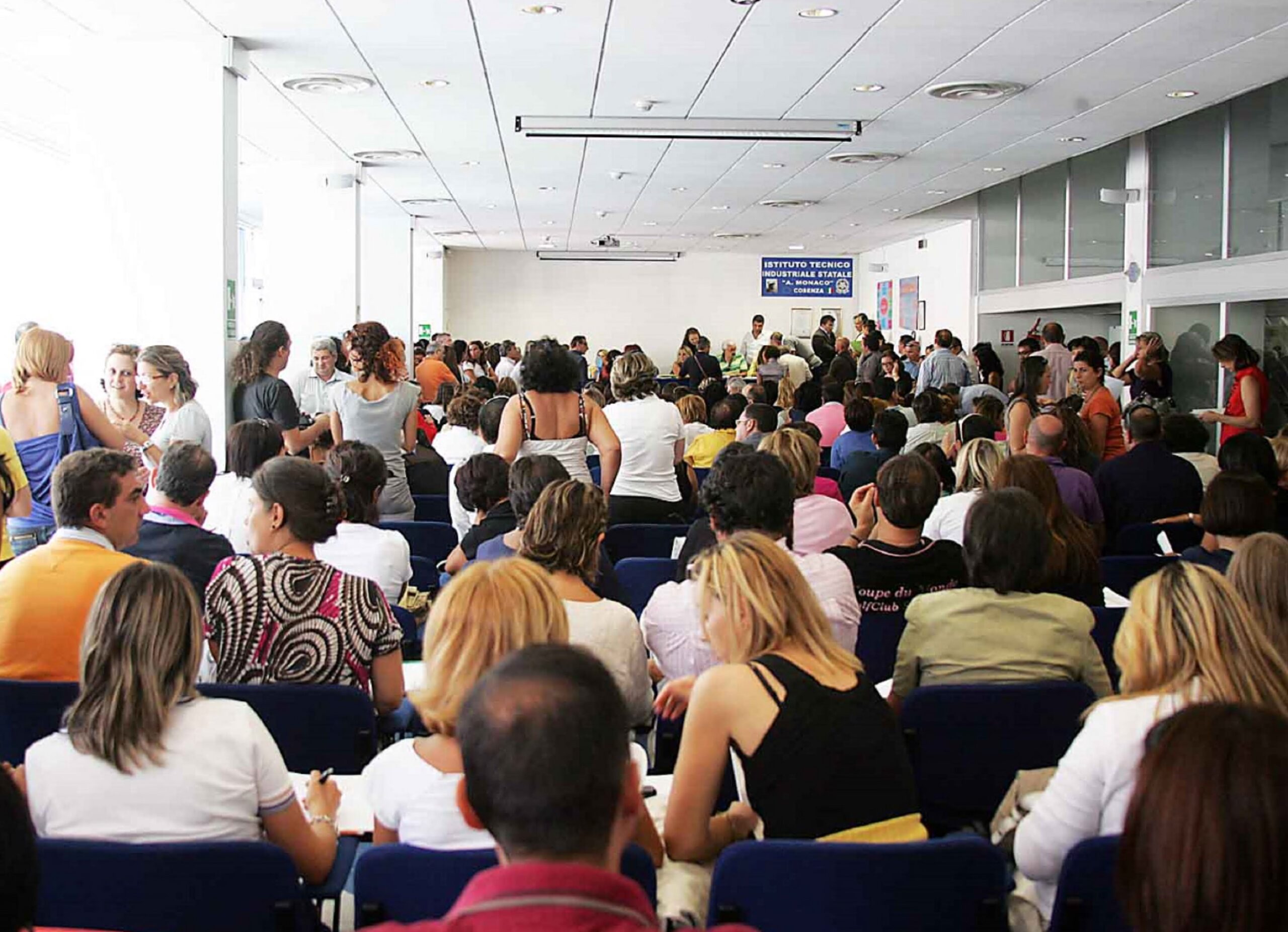 Scuola, in arrivo 1.234 assunzioni in Calabria: quasi la metà spetta al Cosentino