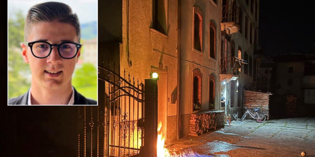 https://assets.gazzettadelsud.it/2026/07/Nella-combo-il-giovane-cronista-vicentino-Adriano-Cappellari-e-la-sua-abitazione-colpita-da-almeno-una-bottiglia-incendiaria-Enego-Vicenza-scaled-1200x600-1785337785.jpg