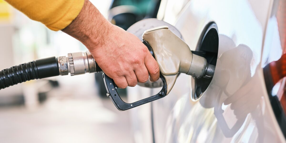 https://assets.gazzettadelsud.it/2026/07/carburanti-gasolio-1200x600.jpg