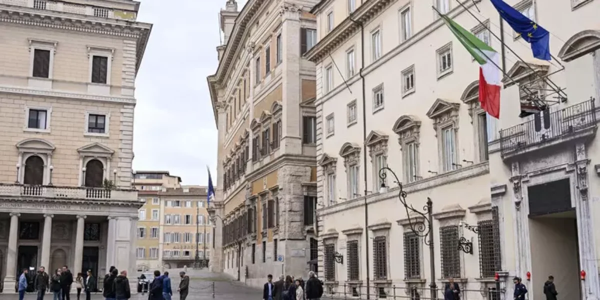 norma anti maranza il governo cambia le regole su minori e imputabilit224 chi sbaglia deve rispondere le opposizioni attaccano da Gazzettadelsud.it norma anti maranza il governo cambia le regole su minori e imputabilit224 chi sbaglia deve rispondere le opposizioni attaccano