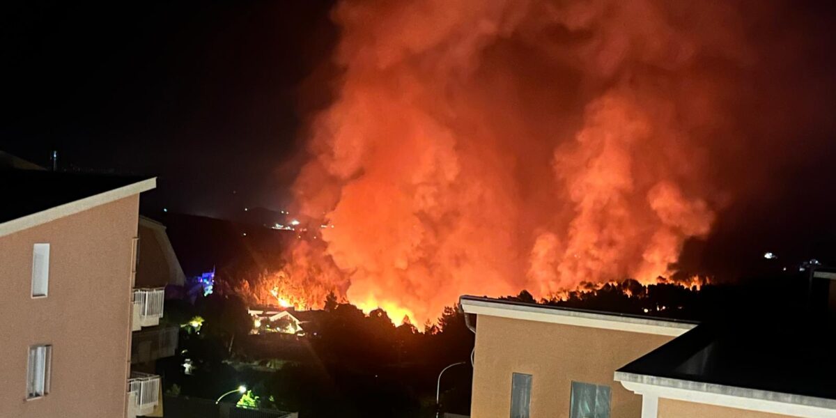 https://assets.gazzettadelsud.it/2026/07/incendi-enna-luglio-2026-2-1200x600.jpeg