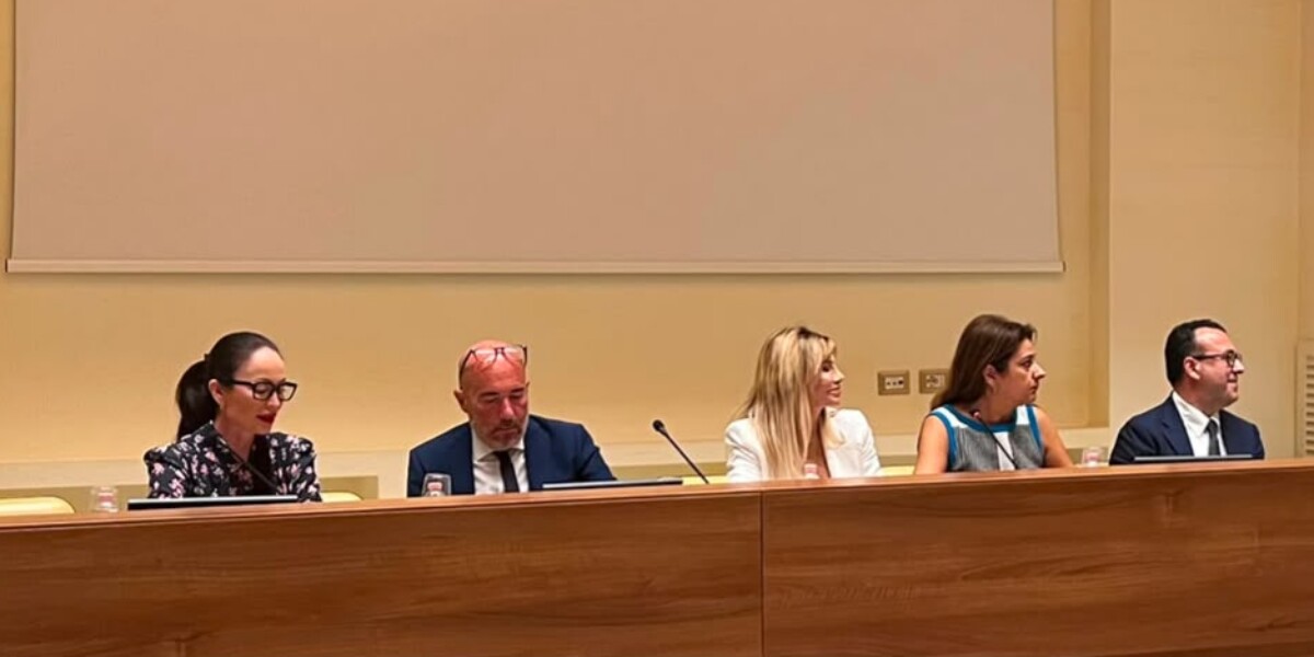 https://assets.gazzettadelsud.it/2026/07/libro-1200x600-1784537950.jpg