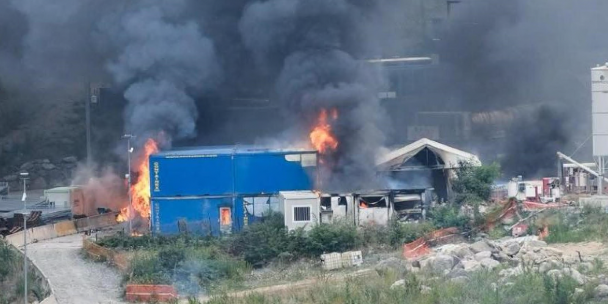 scontri no tav in val di susa 450 identificati e oltre 120 feriti tra le forze dell ordine il movimento eravamo in 20mila da Gazzettadelsud.it scontri no tav in val di susa 450 identificati e oltre 120 feriti tra le forze dell ordine il movimento eravamo in 20mila