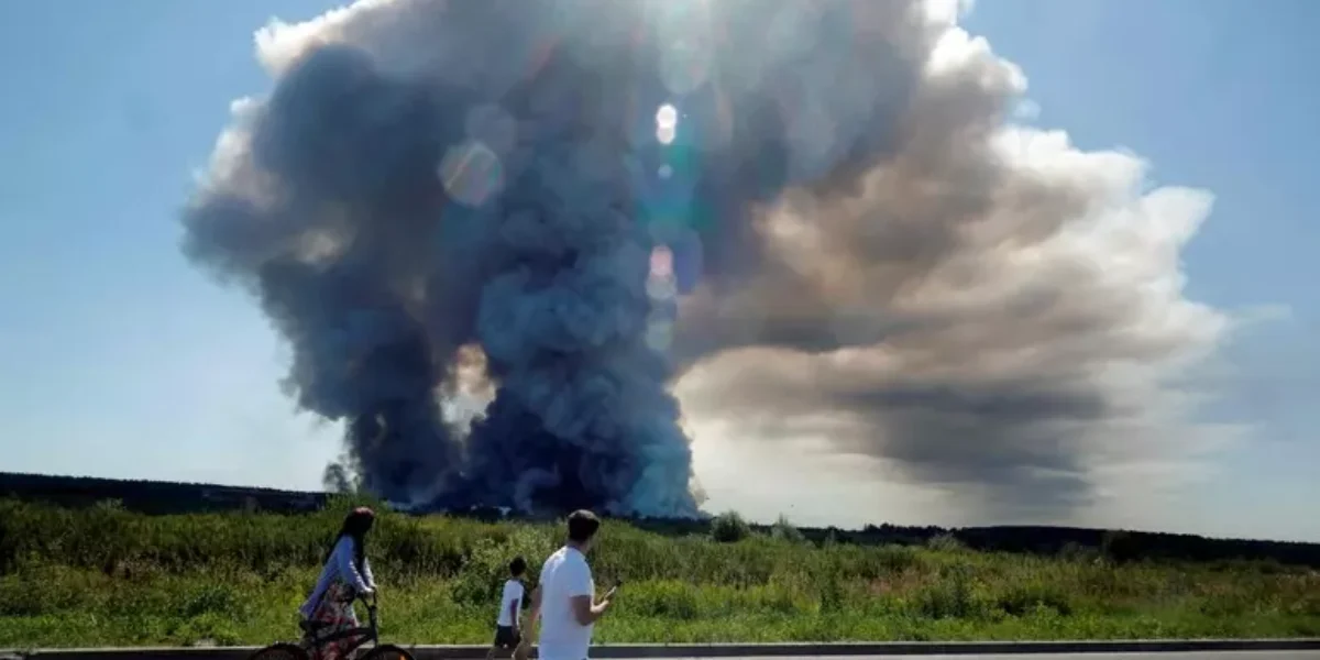 in fiamme il magazzino wildberries di san pietroburgo l amazon russo nuovo pacchetto di sanzioni ue alla russia da Gazzettadelsud.it in fiamme il magazzino wildberries di san pietroburgo l amazon russo nuovo pacchetto di sanzioni ue alla russia