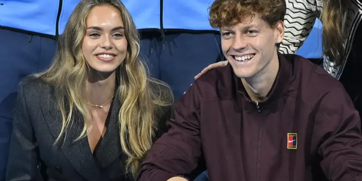 jannik sinner sorpreso in sardegna tra tuffi e baci infuocati con la fidanzata laila da Gazzettadelsud.it jannik sinner sorpreso in sardegna tra tuffi e baci infuocati con la fidanzata laila