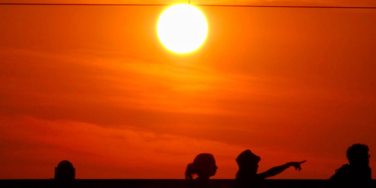 caldo agosto dei record per temperature e decessi ecco i numeri da Gazzettadelsud.it caldo agosto dei record per temperature e decessi ecco i numeri