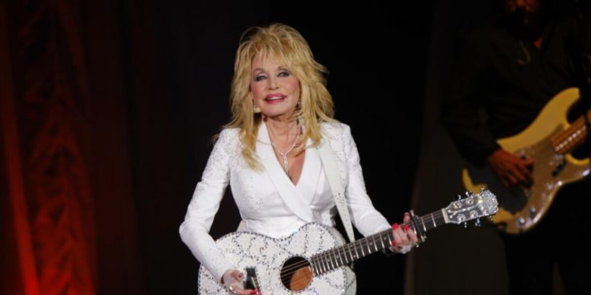 dolly parton 232 morta a 80 anni la leggenda della musica country americana da Gazzettadelsud.it dolly parton 232 morta a 80 anni la leggenda della musica country americana