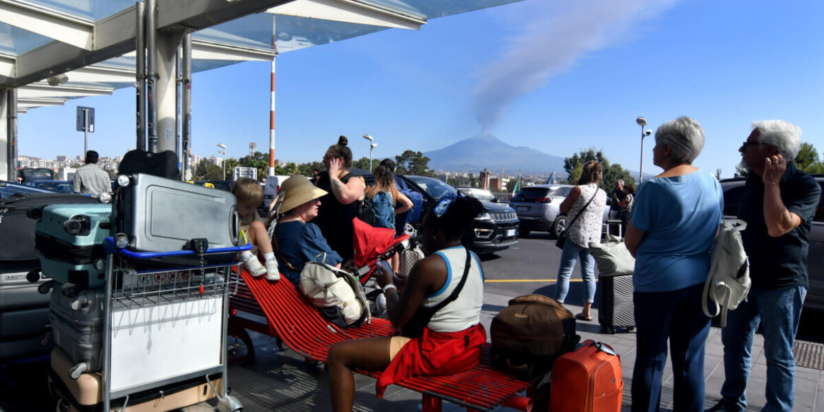 etna l aeroporto di catania chiuso fino alle 15 di domani salvini se ci fosse stato il ponte in centinaia sarebbero gi224 arrivati a destinazione da Gazzettadelsud.it etna l aeroporto di catania chiuso fino alle 15 di domani salvini se ci fosse stato il ponte in centinaia sarebbero gi224 arrivati a destinazione