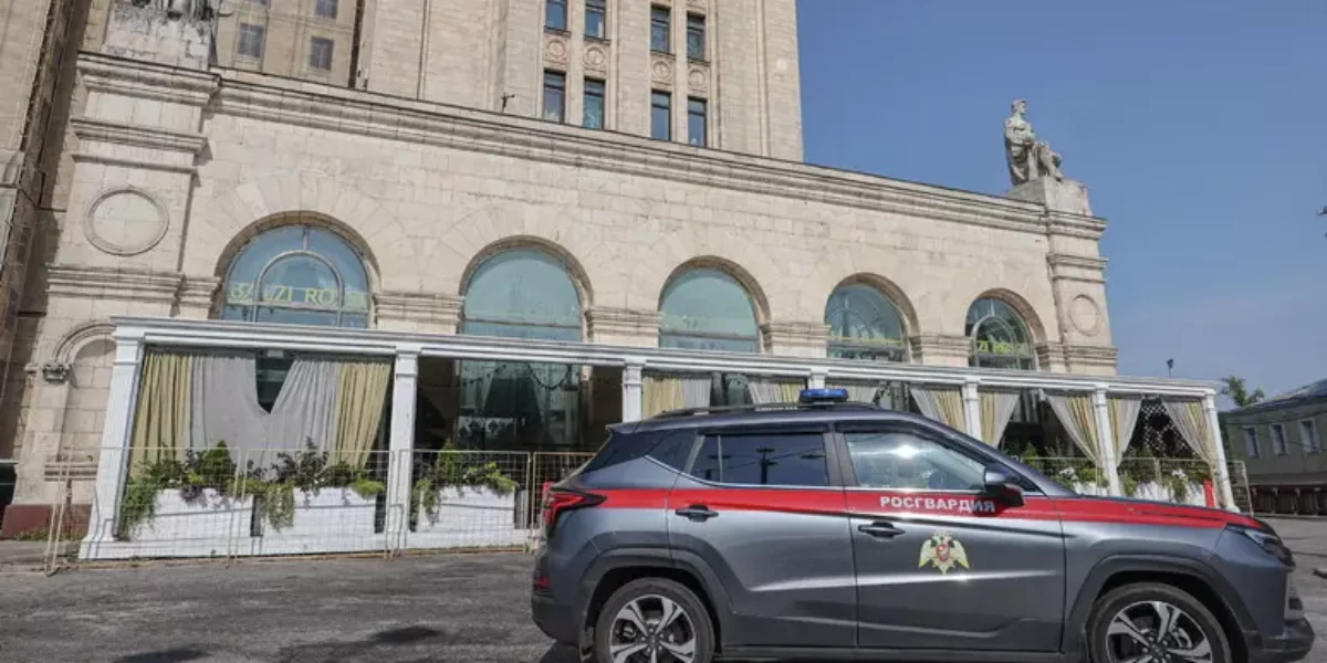 https://assets.gazzettadelsud.it/2026/08/attentato-balzi-rossi-russia-1200x600.webp