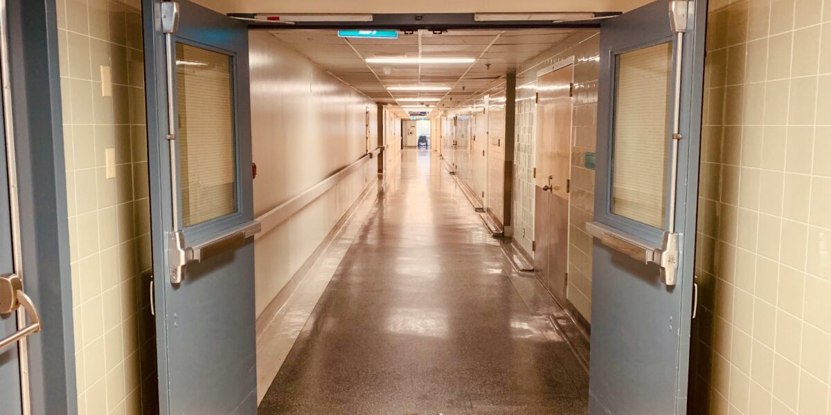 roma 24enne ferito all addome muore in ospedale a tor sapienza da Gazzettadelsud.it roma 24enne ferito all addome muore in ospedale a tor sapienza