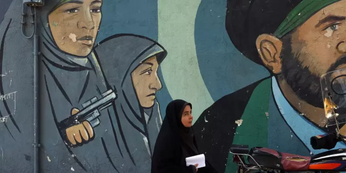 scade la tregua taglia dell iran sui soldati americani 30mila dollari a chi ne uccide o cattura uno trump dichiarer242 hormuz territorio usa da Gazzettadelsud.it scade la tregua taglia dell iran sui soldati americani 30mila dollari a chi ne uccide o cattura uno trump dichiarer242 hormuz territorio usa