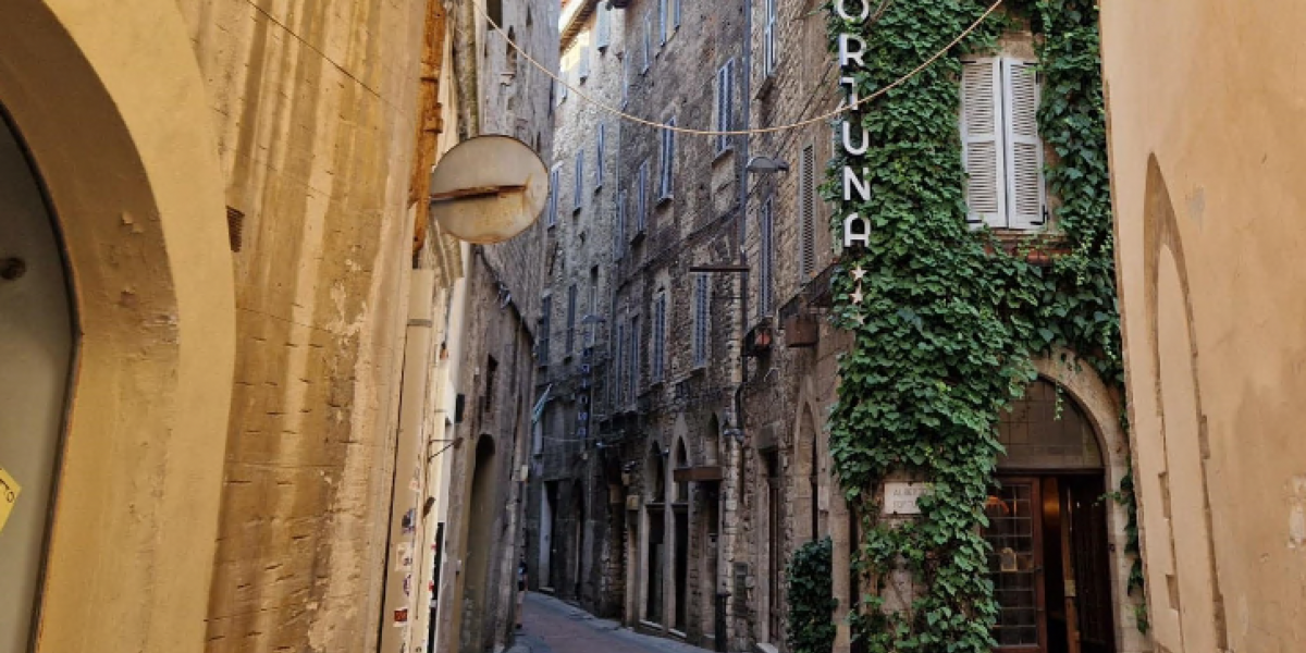 https://assets.gazzettadelsud.it/2026/08/morte-musicista-perugia-1200x600.png