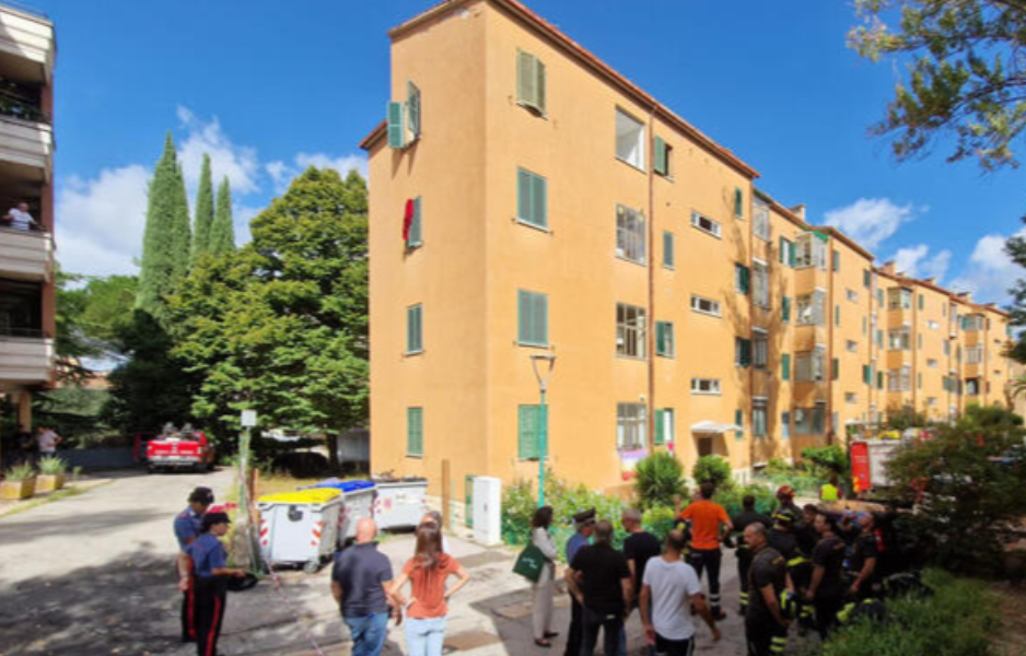 dramma a perugia esplosione in una palazzina di quattro piani due feriti in gravi condizioni da Gazzettadelsud.it dramma a perugia esplosione in una palazzina di quattro piani due feriti in gravi condizioni