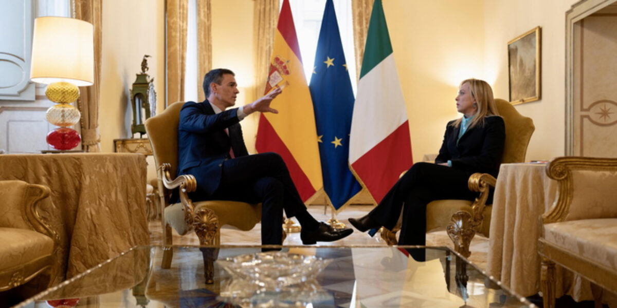 https://assets.gazzettadelsud.it/2026/08/sanchez-meloni-1200x600.jpg