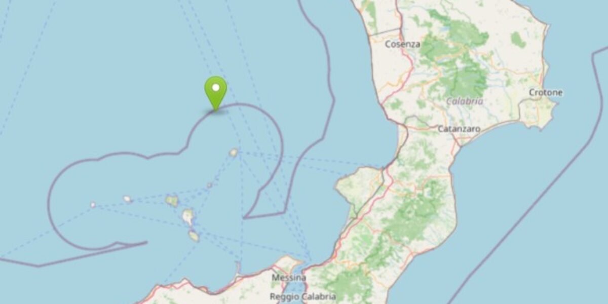 scossa di terremoto 34 nel tirreno meridionale tra le eolie e la calabria da Gazzettadelsud.it scossa di terremoto 34 nel tirreno meridionale tra le eolie e la calabria