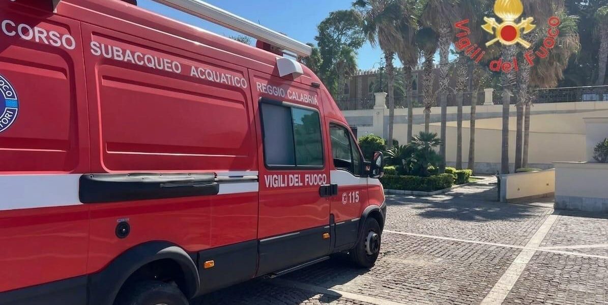 https://assets.gazzettadelsud.it/2026/08/vigili-del-fuoco-1195x600.jpeg