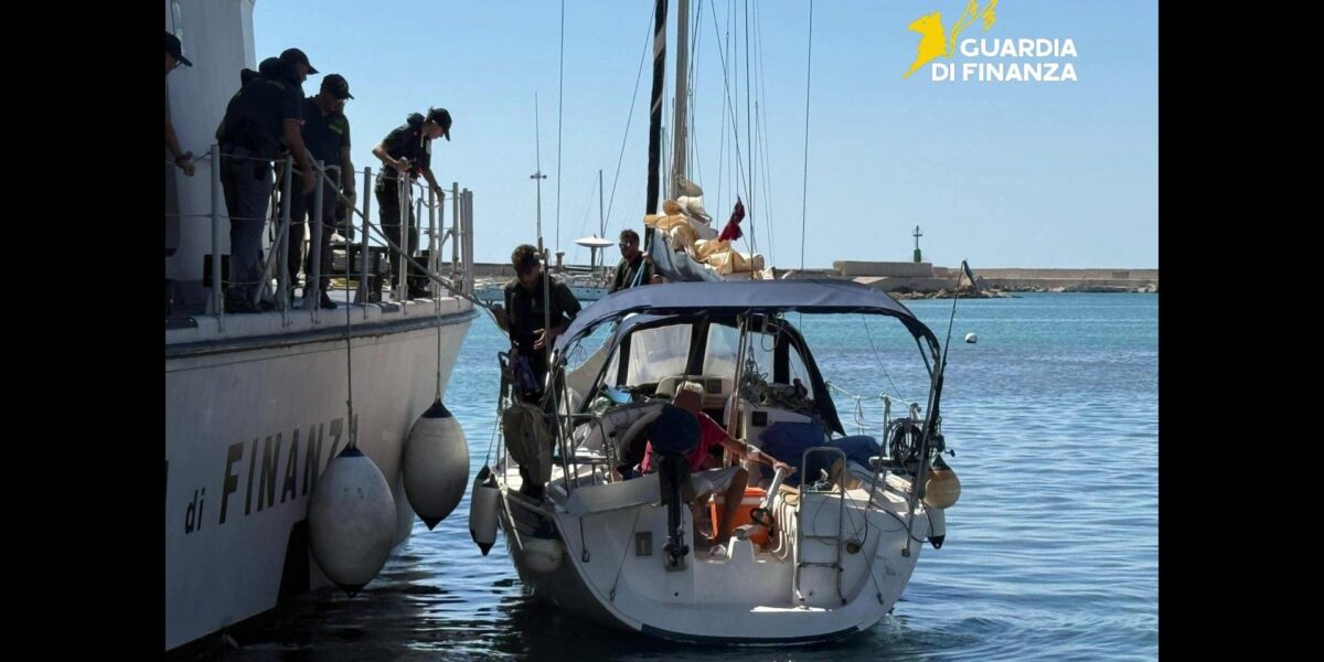 mazara del vallo finto viaggio da diporto in barca a vela le fiamme gialle scoprono 8 migranti nascosti sottocoperta arrestato lo skipper da Gazzettadelsud.it mazara del vallo finto viaggio da diporto in barca a vela le fiamme gialle scoprono 8 migranti nascosti sottocoperta arrestato lo skipper