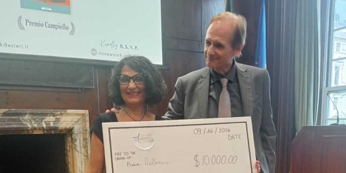 anna mallamo vince il superbook a new york il suo romanzo sar224 tradotto in inglese da Gazzettadelsud.it anna mallamo vince il superbook a new york il suo romanzo sar224 tradotto in inglese