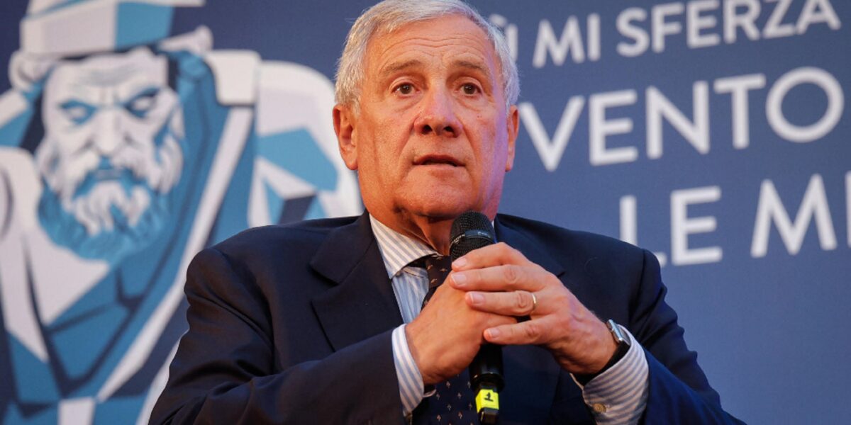Tajani si scusa per la frase sulle donne: «Non ho mai pensato di offendere»
