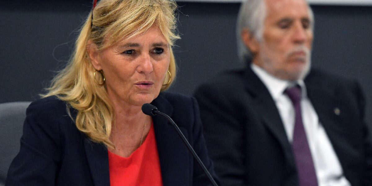 nazionale bianchedi lascia il ruolo di capo delegazione dopo le parole di abodi messi in discussione i miei valori da Gazzettadelsud.it nazionale bianchedi lascia il ruolo di capo delegazione dopo le parole di abodi messi in discussione i miei valori