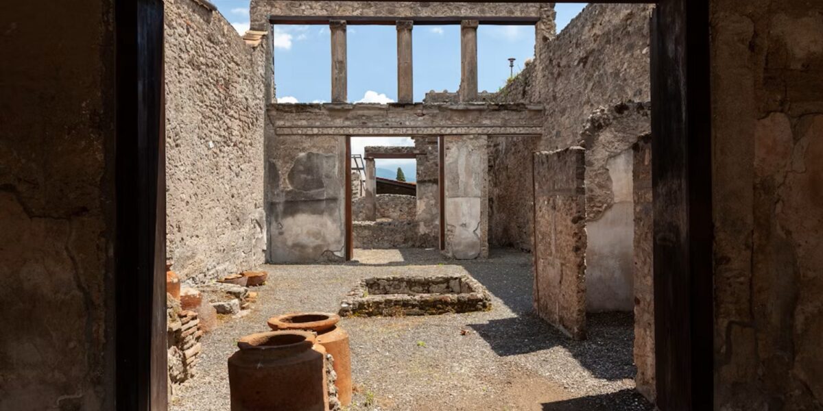 scavi di pompei custode arrestato per violenza su un minorenne da Gazzettadelsud.it scavi di pompei custode arrestato per violenza su un minorenne