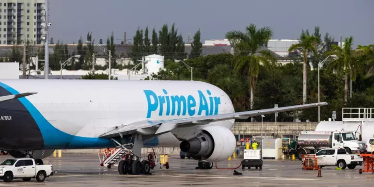 aereo cargo amazon fuori pista a miami almeno 5 morti da Gazzettadelsud.it aereo cargo amazon fuori pista a miami almeno 5 morti