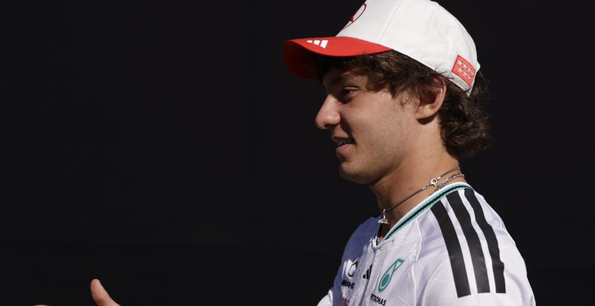 antonelli trionfa anche a madrid sul podio verstappen e norris hamilton si ritira dopo pochi giri da Gazzettadelsud.it antonelli trionfa anche a madrid sul podio verstappen e norris hamilton si ritira dopo pochi giri